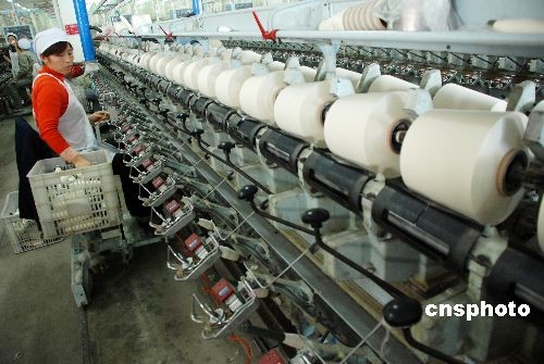 中国上调纺织品服装出口退税率 稳外贸注入新动力